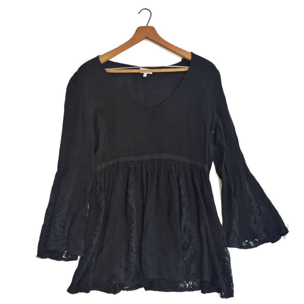 {Tobi} Black Flare Sleeved Babydoll Lace Tunic Size Medium